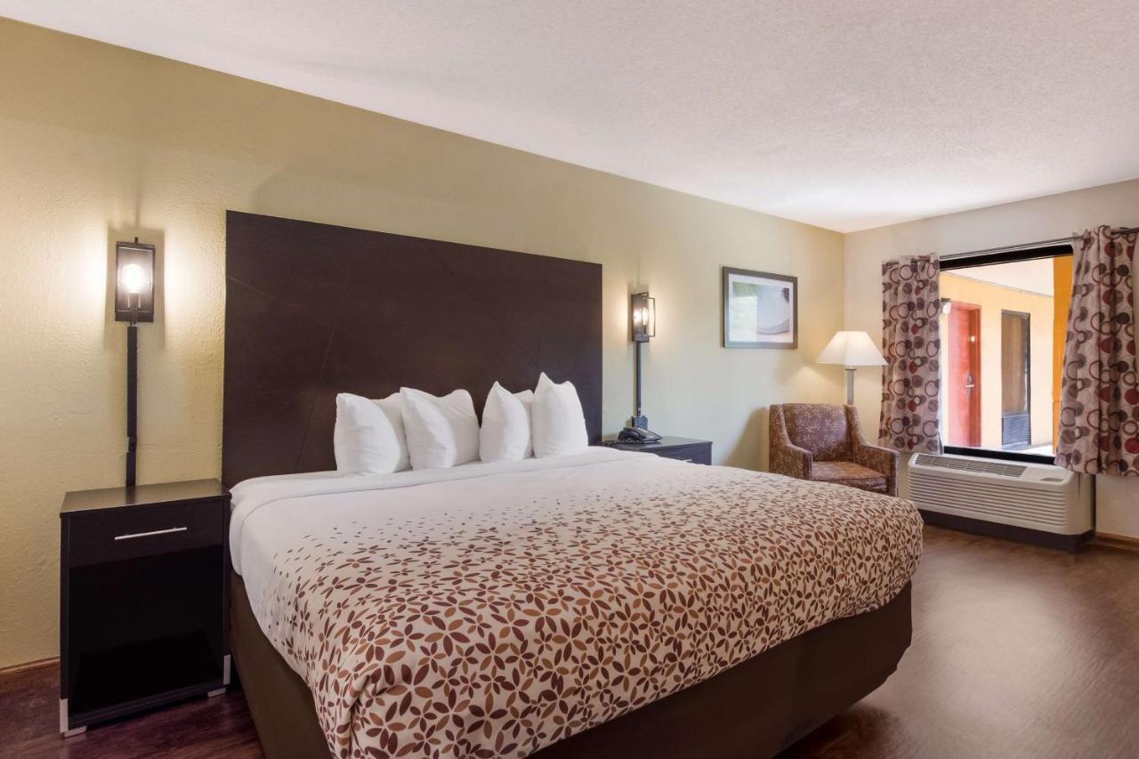 Surestay Hotel By Best Western St Pete Clearwater Airport Екстер'єр фото